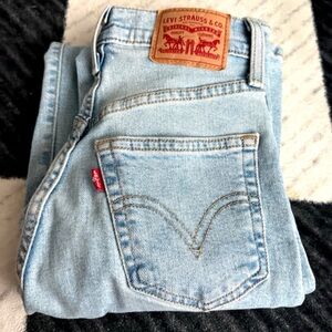 Levi's Light Wash Denim Jeans for Women